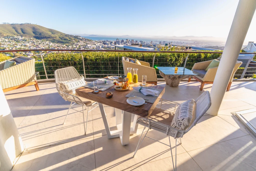 Breakfast with a view in Cape Town at Atzaro Cape Town